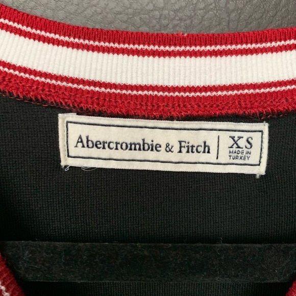 Black Cropped Long Sleeve - Picture 3 of 3